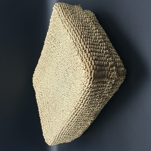 Vintage Hand Crafted 1 Square and 2 Rectangle Grass Baskets with Lids - Picture 14 of 16